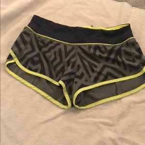 Lululemon speed short size 4